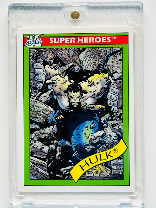Photo 1 of 195694… vintage Marvel Hulk card 17 in hard plastic case