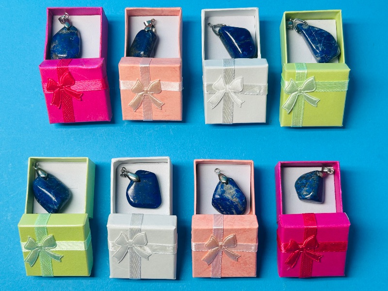 Photo 1 of 195781…8 polished rock pendants only- no chains - in gift boxes