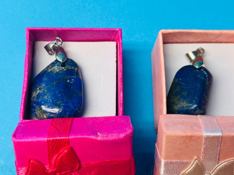 Photo 1 of 195781…8 polished rock pendants only- no chains - in gift boxes