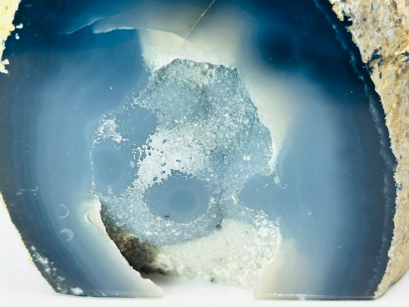 Photo 1 of 195793…4”agate base rock