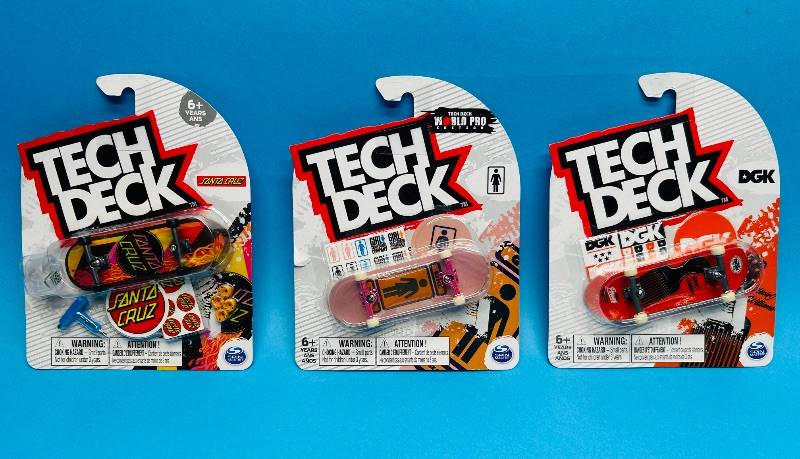 Photo 1 of 195801… 3 Tech Deck finger boards