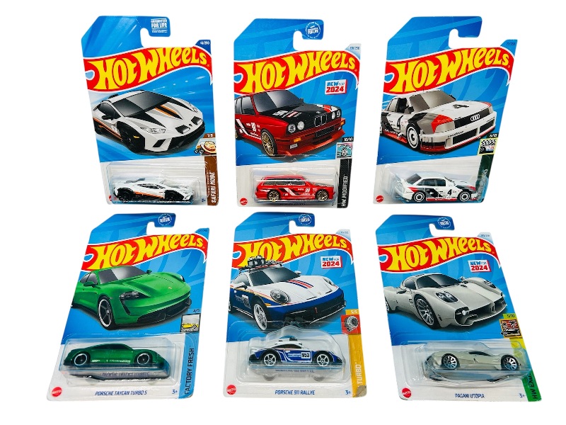 Photo 1 of 195810…6 Hot wheels die cast cars