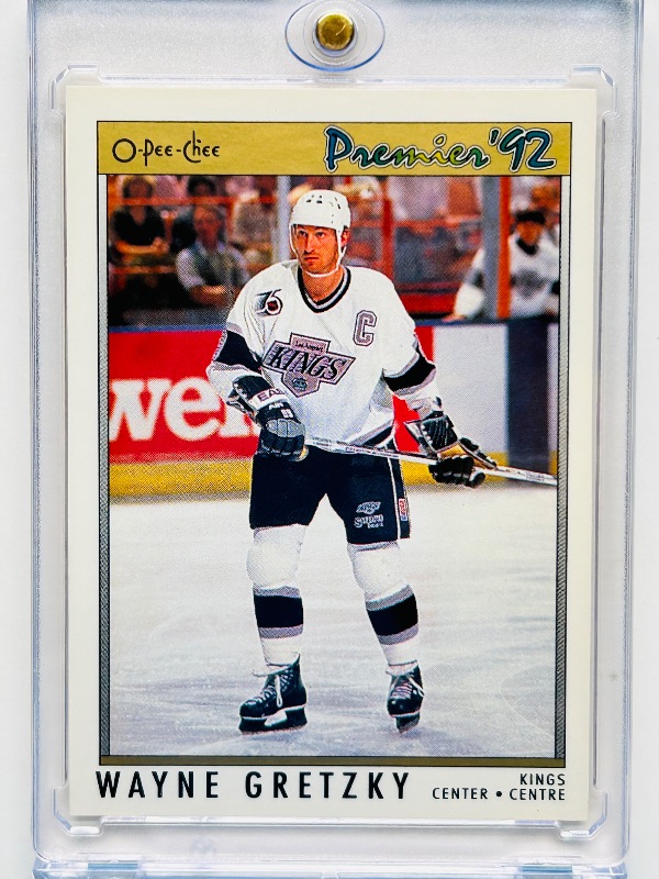 Photo 1 of 195844…Wayne Gretzky card 3 in hard plastic case