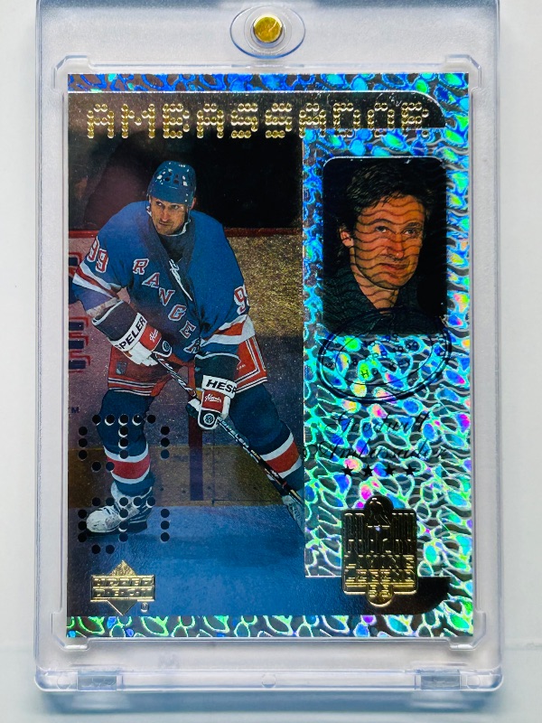 Photo 1 of 195852…holographic Wayne Gretzky card GW8 in hard plastic case