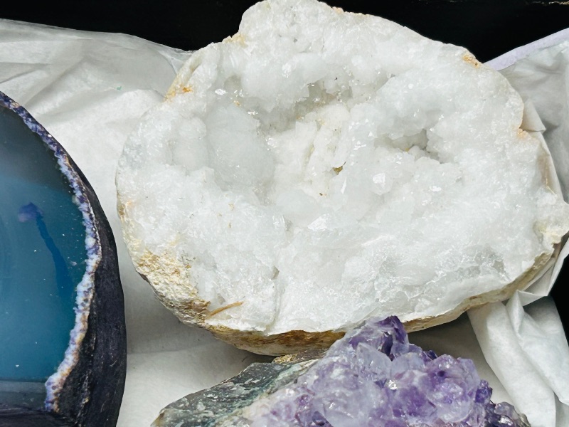 Photo 1 of 195859…rock collection- agates, pyrite (fools gold), fluorite, crystal, amethyst