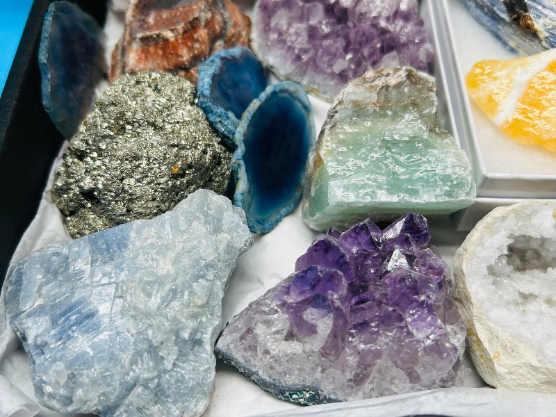 Photo 1 of 195861… rock collection- agates, pyrite (fools gold), fluorite, crystal, amethyst 