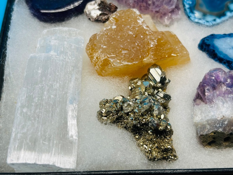 Photo 1 of 195862… rock collection- agates, pyrite (fools gold), crystal, polished, amethyst in glass top display