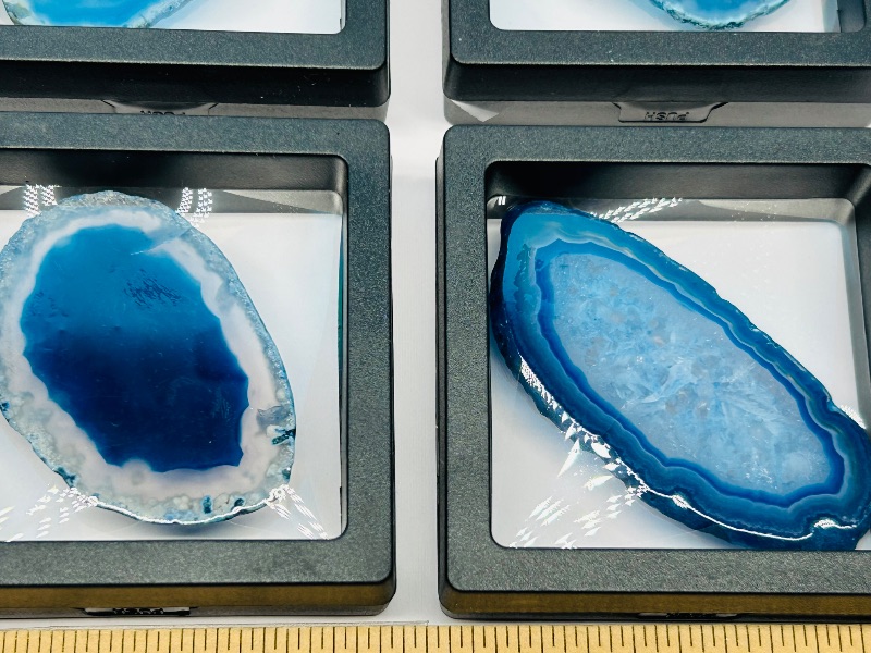 Photo 1 of 195870… 4 small agate slices in 2.5” displays 