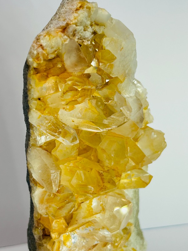 Photo 1 of 195874…8” crystal rock