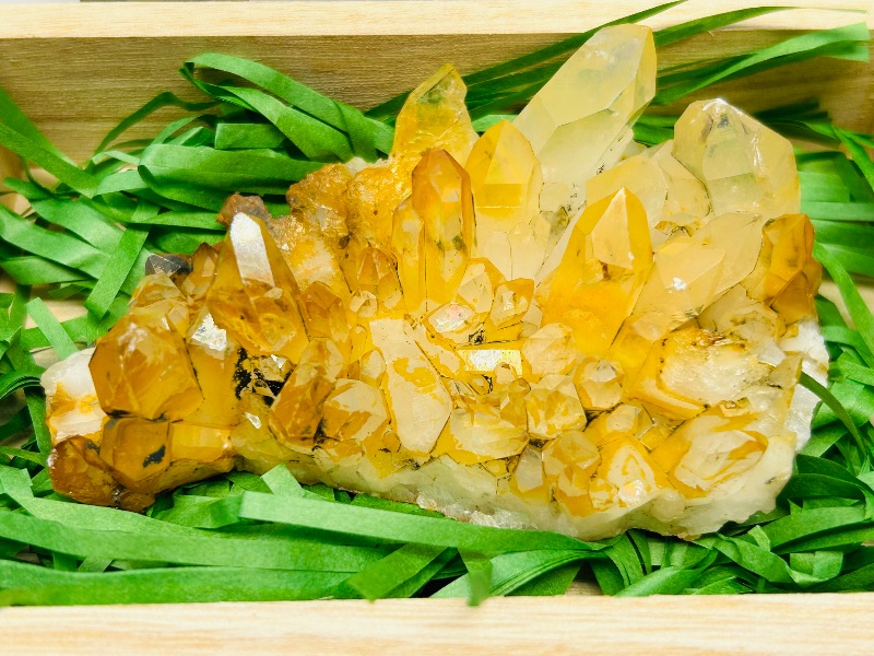 Photo 1 of 195877…crystal cluster in wooden display box