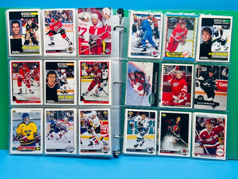 Photo 1 of 195880…final sale no return/refund-270 mixed hockey cards in binder