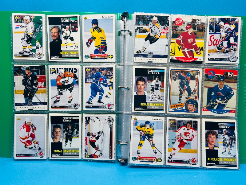 Photo 1 of 195880…final sale no return/refund-270 mixed hockey cards in binder