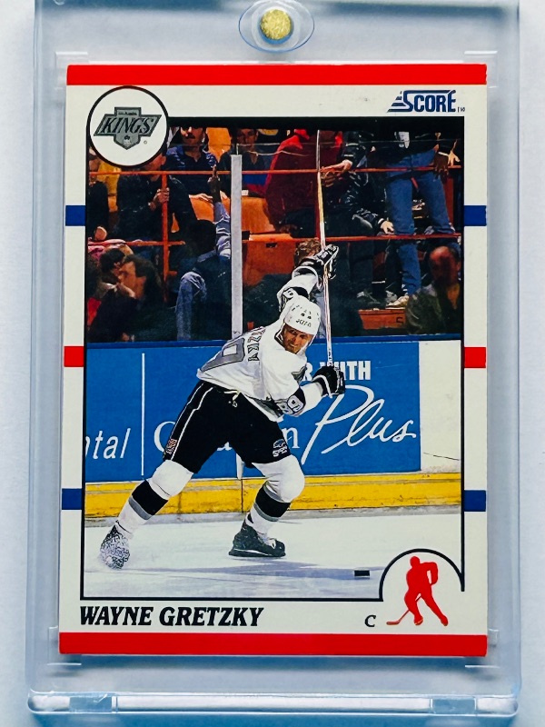 Photo 1 of 195920…Wayne Gretzky card 1 in hard plastic case 