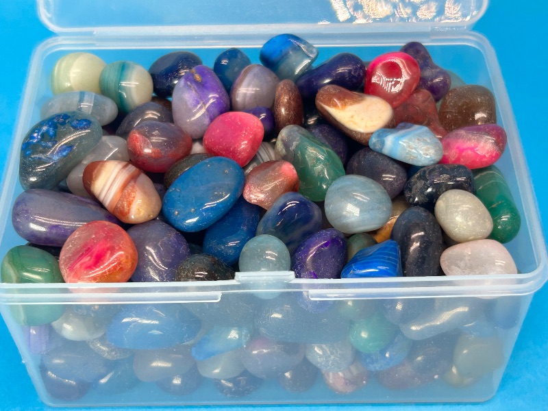Photo 1 of 195986… container of polished pebbles