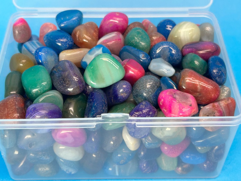 Photo 1 of 195987… container  of polished pebbles 