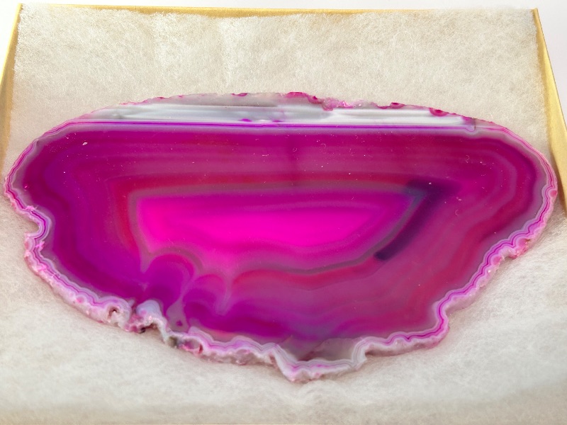 Photo 1 of 195997… 5.5” agate slice with stand in gift box