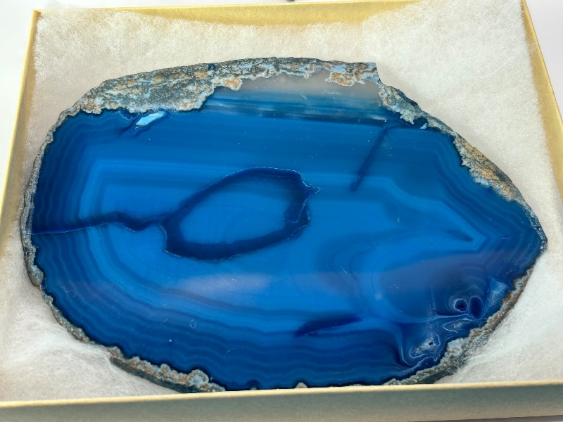 Photo 1 of 195999… 5.5” agate slice with stand in gift box