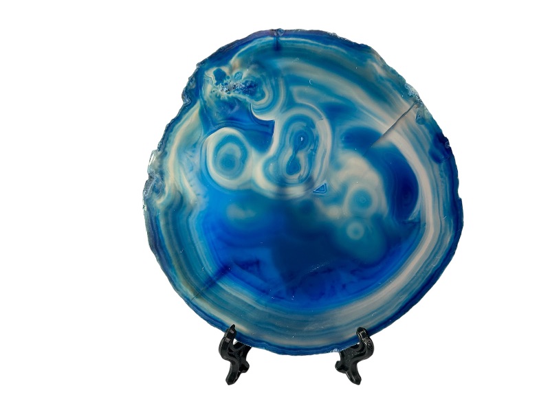 Photo 1 of 196001… 5”  agate slice with stand in gift box