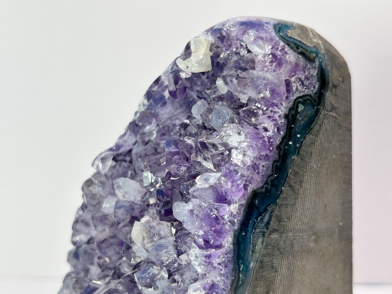 Photo 1 of 196026…4.5” amethyst crystal rock