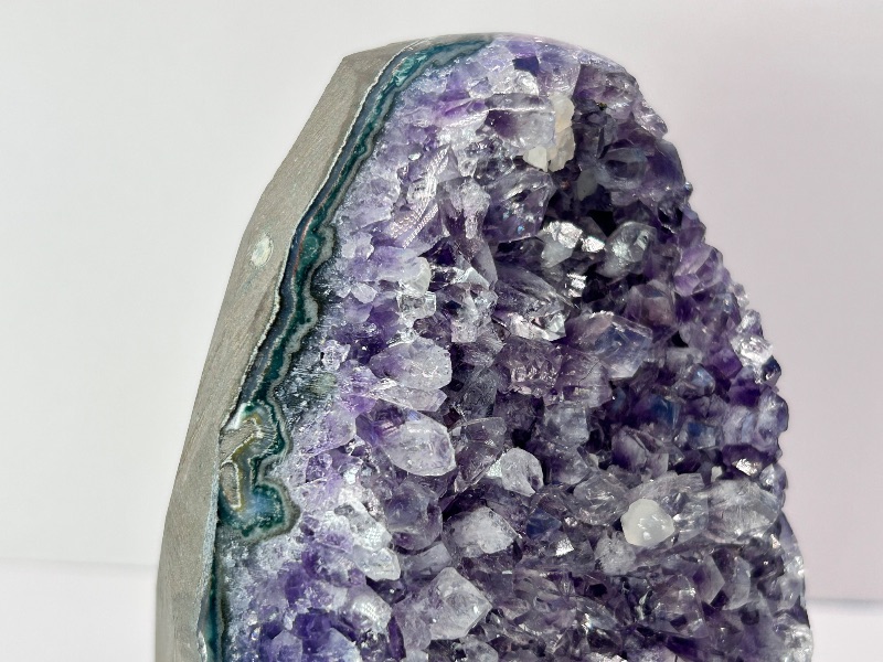 Photo 1 of 196026…4.5” amethyst crystal rock