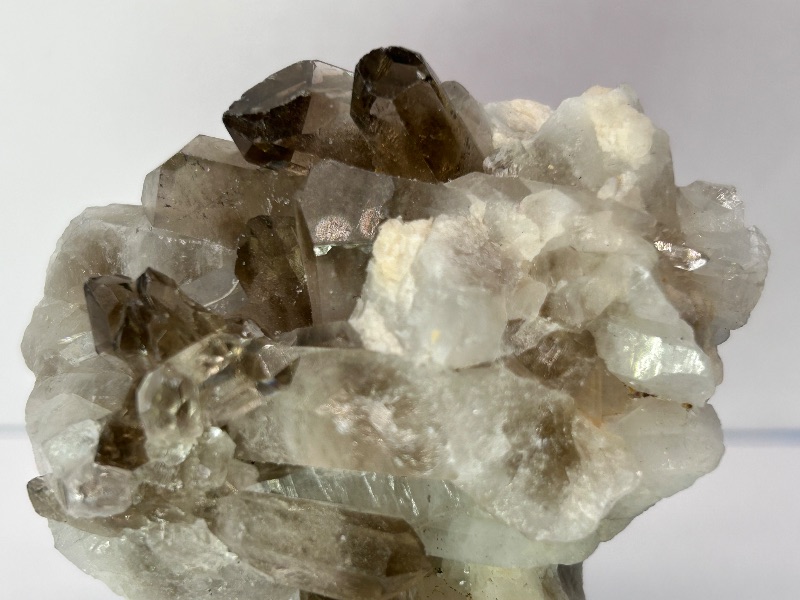 Photo 1 of 196041…3” y quartz crystal with display  stand