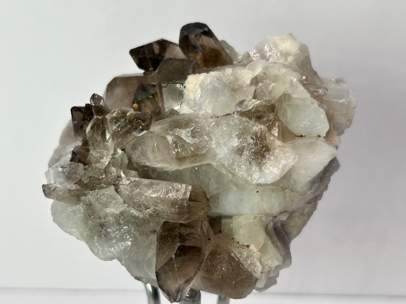 Photo 1 of 196041…3” y quartz crystal with display  stand