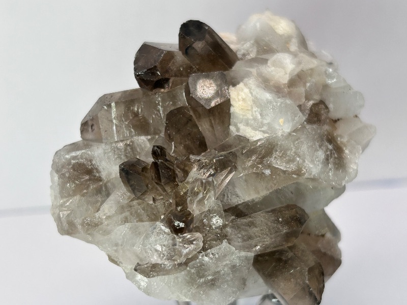 Photo 1 of 196041…3” y quartz crystal with display  stand