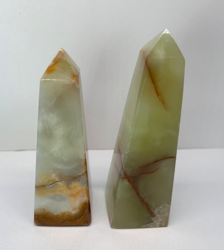 Photo 1 of 196082…4.5 and 5” onyx stone pillars 