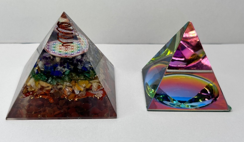 Photo 1 of 196083…2 acrylic pyramids