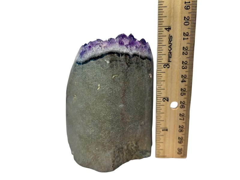 Photo 1 of 196101…4.5” amethyst rock