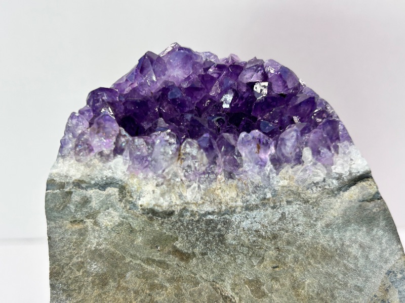 Photo 1 of 196101…4.5” amethyst rock