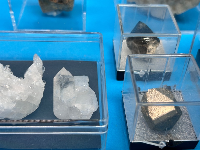 Photo 1 of 196106…rock collection in 1-3” acrylic display cases