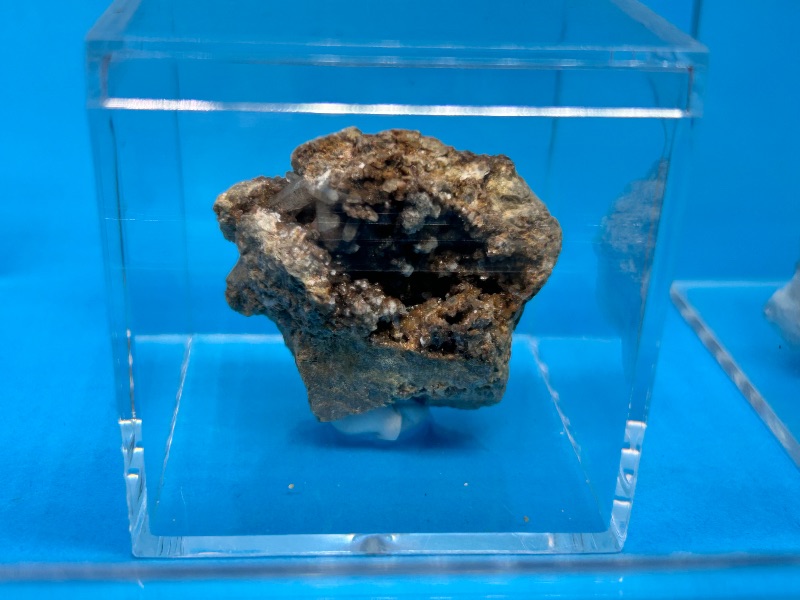 Photo 1 of 196106…rock collection in 1-3” acrylic display cases