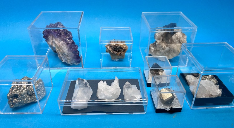 Photo 1 of 196106…rock collection in 1-3” acrylic display cases