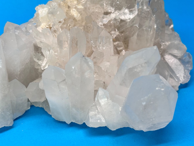 Photo 1 of 196114…huge 7” crystal cluster