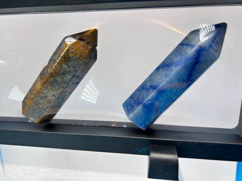 Photo 1 of 196118… 3 rock pillars in 9” display