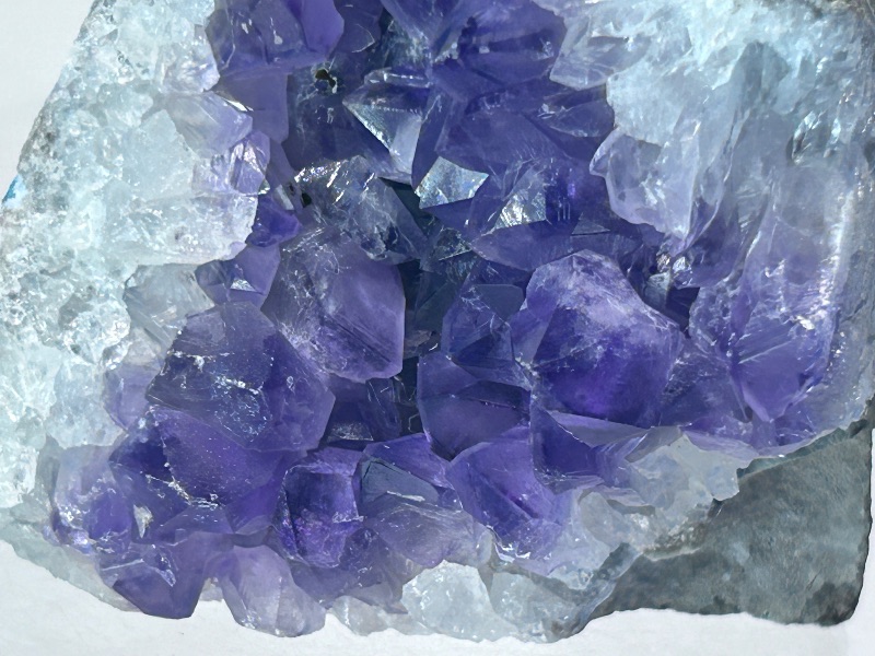 Photo 1 of 196125…4” amethyst crystal 