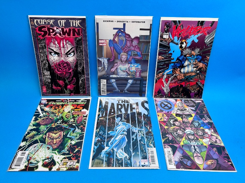 Photo 1 of 196138…6  comics in plastic sleeves 