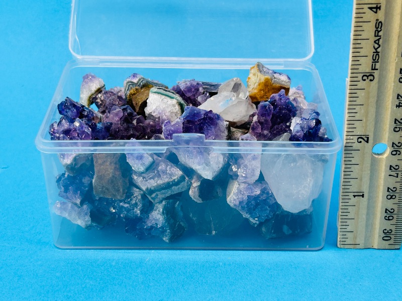 Photo 1 of 196196… container of small amethyst chunks 