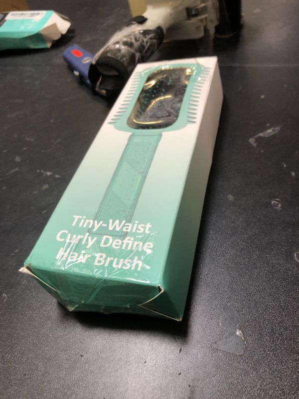 Photo 1 of Curly Hair Brush Defining, Volume Curl Defining Brush for Effortlessly Detangling Shaping and Styling Women's Curls, Reduce Pulling (Green 1PC)
