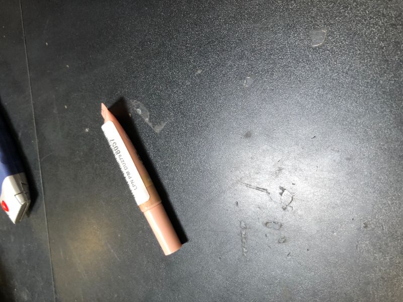 Photo 1 of e.l.f. Halo Glow Highlight Beauty Wand, Liquid Highlighter Wand For Luminous, Glowing Skin, Buildable Formula, Vegan & Cruelty-free,Champagne Campaign