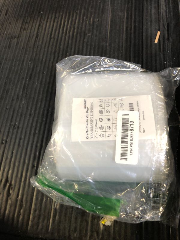 Photo 1 of UFCOELPT 5" x 7" Clear Plastic Reclosable Zip Bags, 250 Count - 2 Mil Thick, Strong & Durable Poly Bags with Resealable Zip Top for Travel, Storage, Packaging, and Shipping