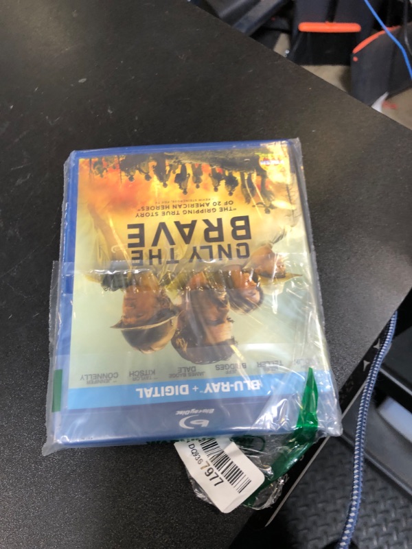 Photo 1 of Only the Brave (2017) [Blu-ray]
