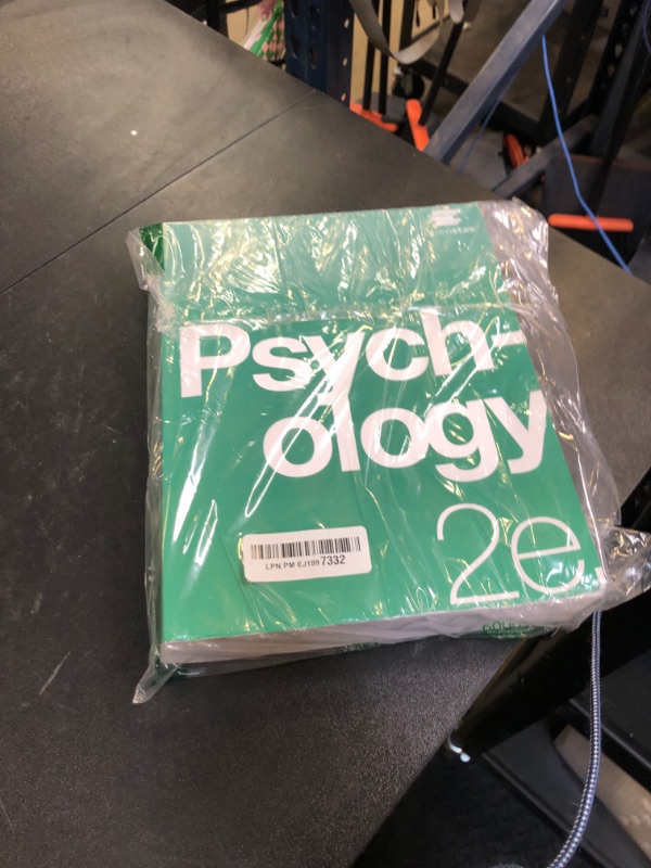 Photo 1 of Psychology 2e: Official OpenStax [paperback, B&W]