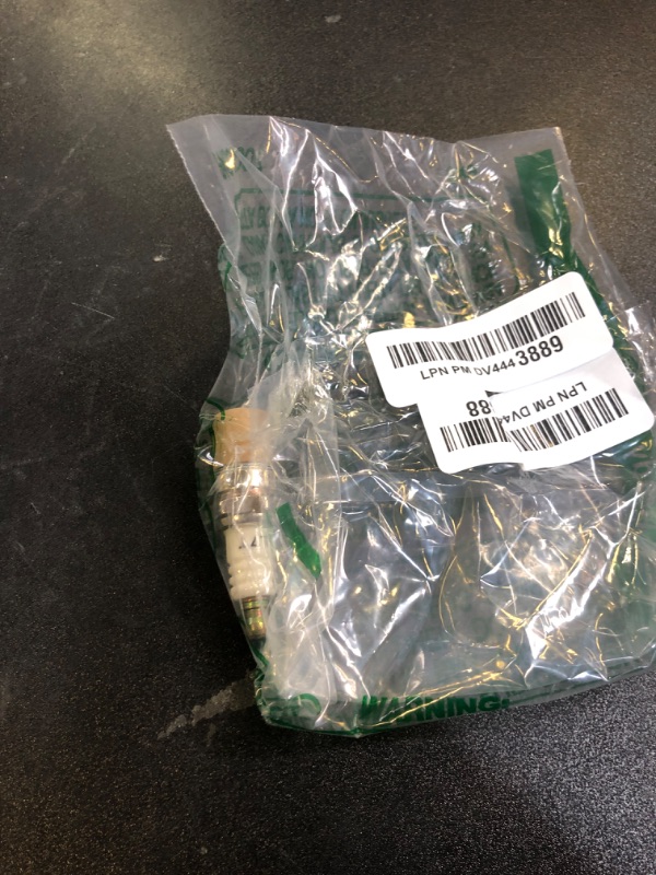 Photo 1 of AUMEL Spark Plugs, 2-Stroke Easy to Install for Stihl Chainsaw Parts NGK Spark Plugs, Automotive Replacement Spark Plugs Compatible with NGK BPMR7A 4626 Bosch WSR6F, for rj19lm bosch r10 Spark Plug