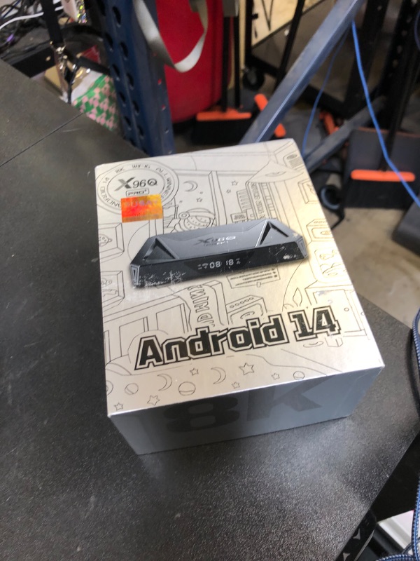 Photo 1 of Android Box 14.0 TV Box with 4GB RAM 64GB ROM X96Q Pro+ H728 Quad-core 64-bit ARM Cortex-A55 Supporting 8K 2.4G/5.8G Dual WiFi 6 BT5.0 USB 3.0