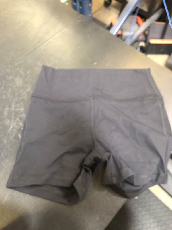 Photo 1 of YOUTH GIRL SHORTS SIZE LARGE