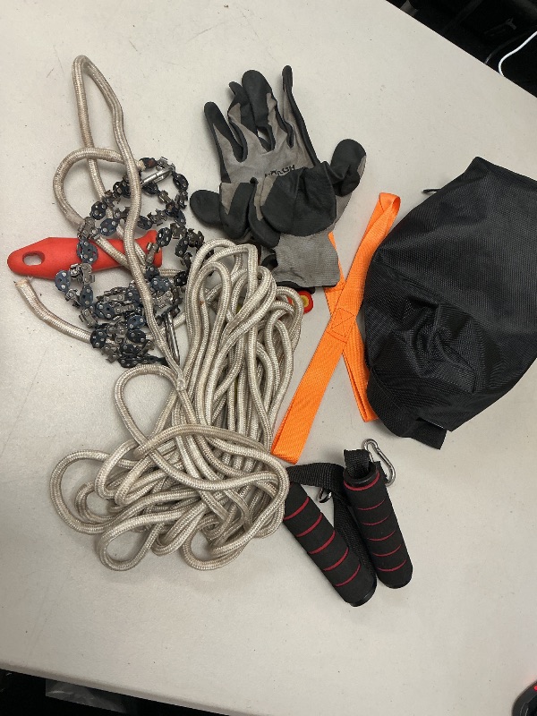 Photo 1 of Used Rope Saw for Tree Cutting – Dual-Sided Manganese Steel Chain for High Limb Tree Sawing, Easy to Use, Portable & Saves on Tree Surgeon Costs, Perfect for Camping, Survival & Emergency Situations