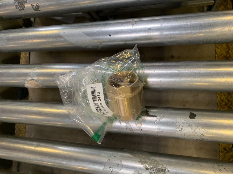 Photo 1 of 1 1/4-Inch Check Valve,Female NPT,No-Lead Brass,Female Pipe Thread Compatible with Most Pumps,Silent Check Valve,Prevents Backflow in Well or Irrigation Systems