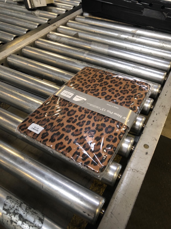 Photo 1 of Seorsok Compatible with MacBook Pro 13 inch Case M2 2023,2022,2021-2016 A2338 M1 A2251 A2289 A2159 A1989 A1708 A1706,Elegant Leopard Grain Leather Plastic Hard Shell Case&Keyboard Cover,Brown